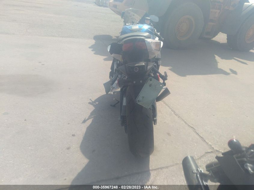2011 SUZUKI GSX750 - JS1GR7MA8B2103071
