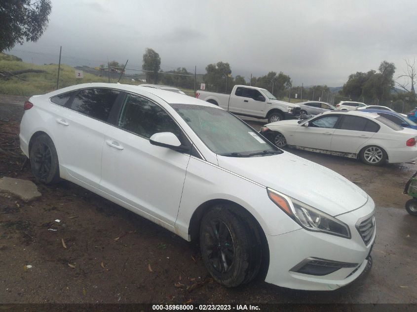 2015 HYUNDAI SONATA 2.4L SE - 5NPE24AF4FH259211