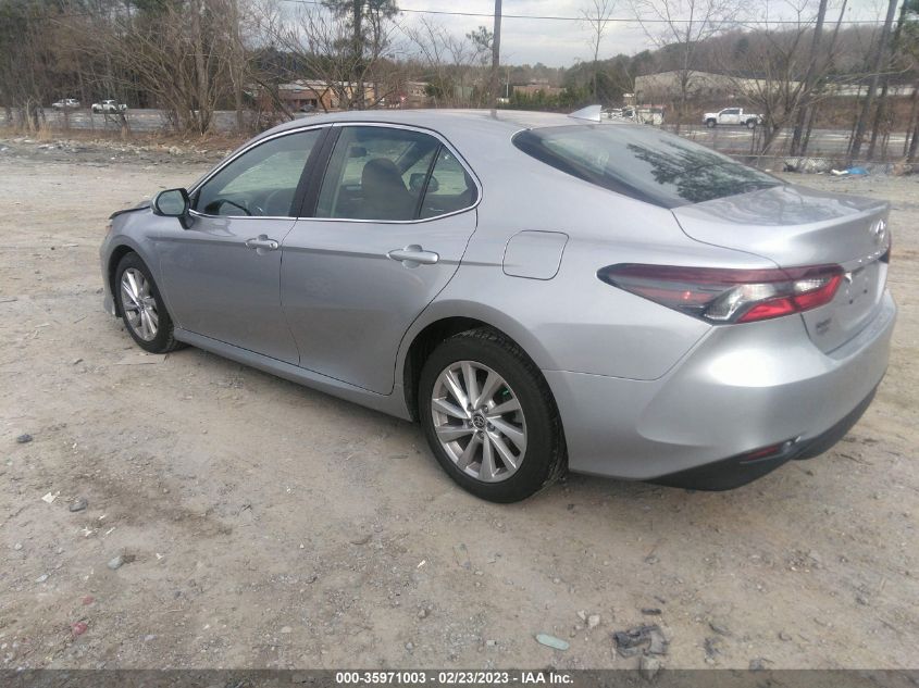 2021 TOYOTA CAMRY LE - 4T1C11AKXMU445565