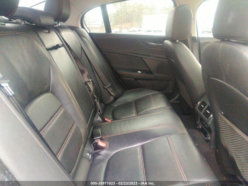 2017 JAGUAR XE 25T PRESTIGE - SAJAE4BG3HA964199