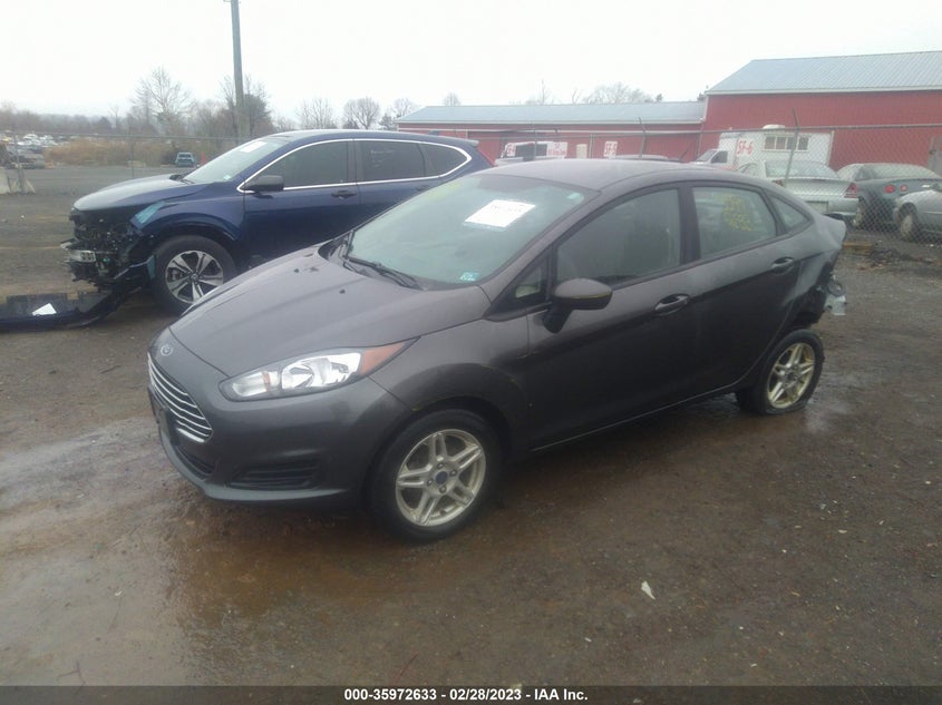 VIN 3FADP4BJ1JM113549 2018 FORD FIESTA SE