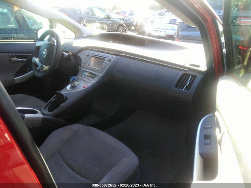 2015 TOYOTA PRIUS FOUR - JTDKN3DU6F0456005
