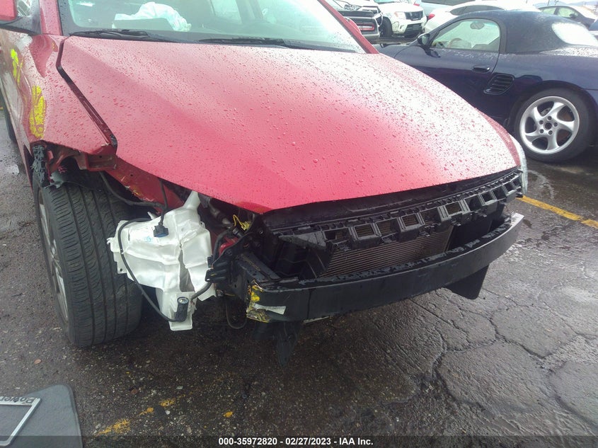 VIN 5NPD84LFXJH235138 2018 HYUNDAI ELANTRA SEL