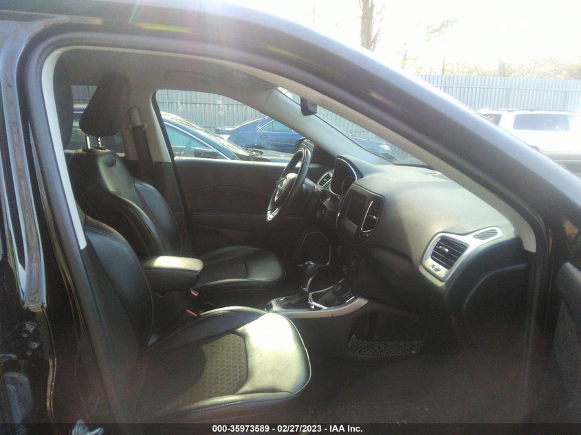 VIN 3C4NJDBB8MT507634 2021 JEEP COMPASS LATITUDE
