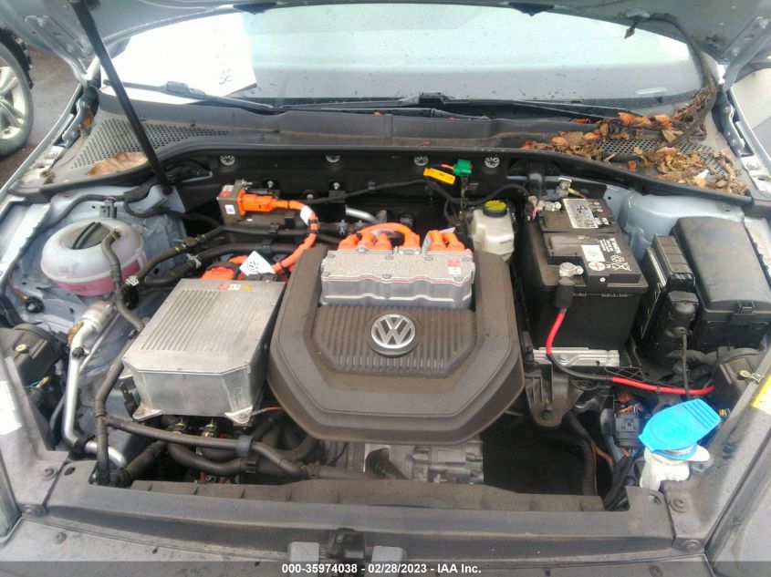 2016 VOLKSWAGEN E-GOLF SE WVWKP7AUXGW916044