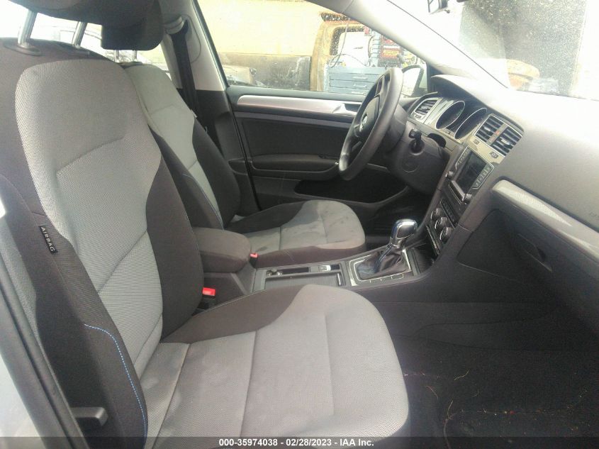 2016 VOLKSWAGEN E-GOLF SE WVWKP7AUXGW916044