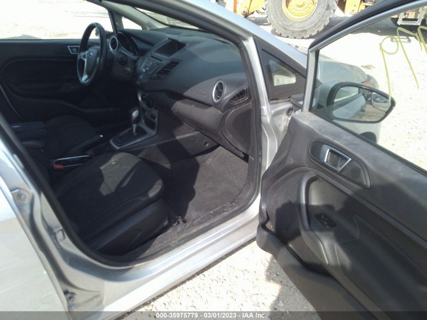 2015 FORD FIESTA SE - 3FADP4EJ8FM187358