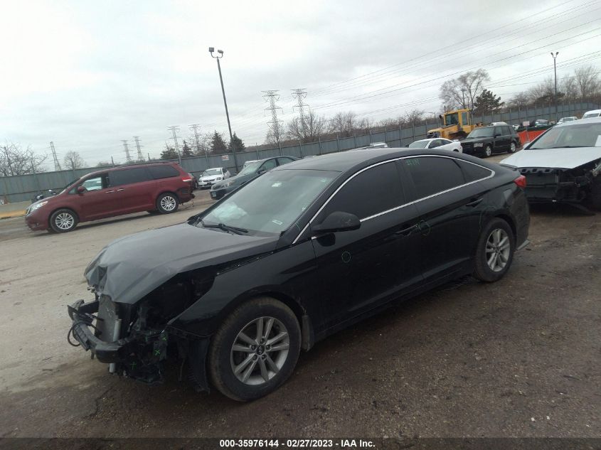 2015 HYUNDAI SONATA 2.4L SE - 5NPE24AF3FH210596