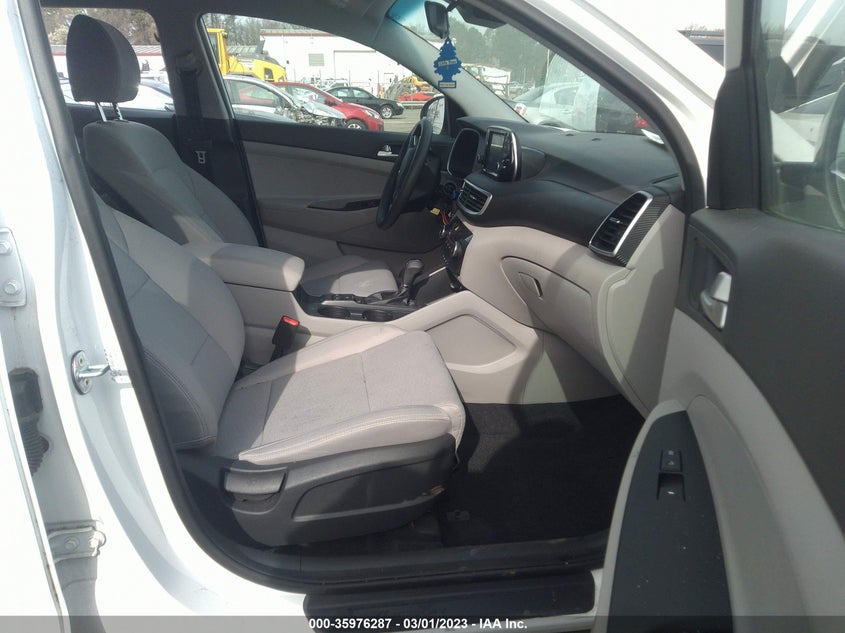 VIN KM8J23A42LU078757 2020 HYUNDAI TUCSON SE
