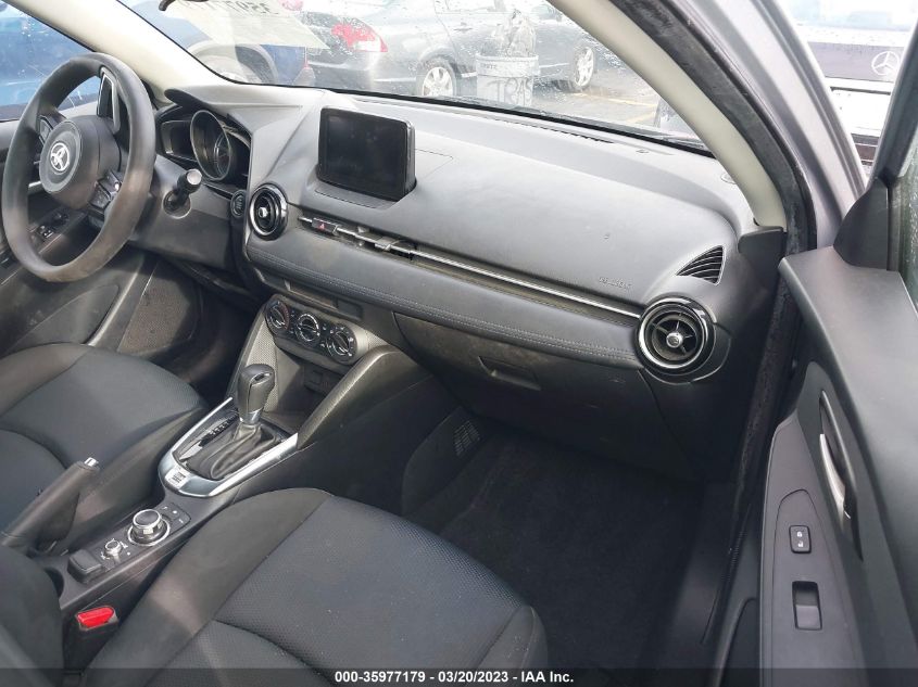 2019 TOYOTA YARIS SEDAN L/LE/XLE 3MYDLBYV7KY523062