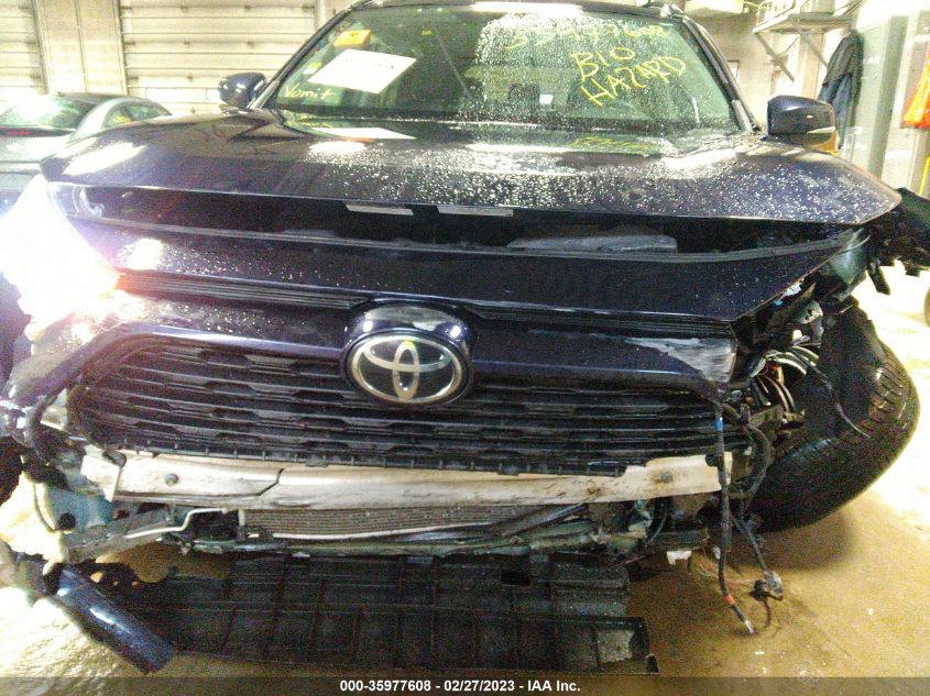 2019 TOYOTA RAV4 XLE - 2T3P1RFV4KW031902