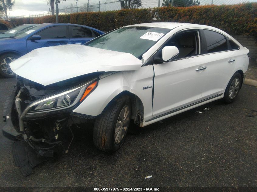 2017 HYUNDAI SONATA HYBRID SE - KMHE24L16HA059325