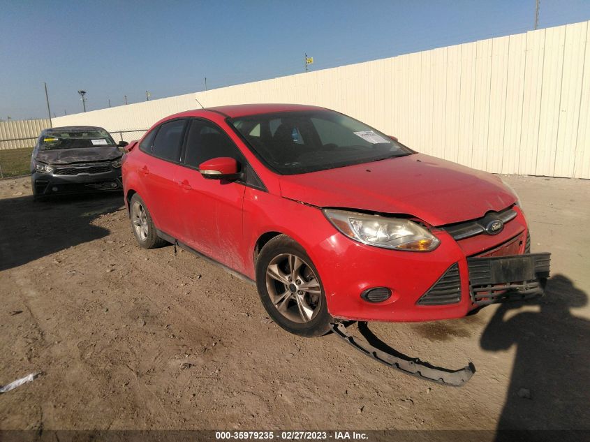 2014 FORD FOCUS SE - 1FADP3F27EL400897