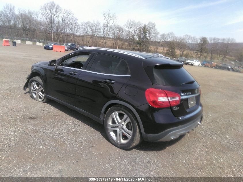 2016 MERCEDES-BENZ GLA - WDCTG4GB3GJ204149