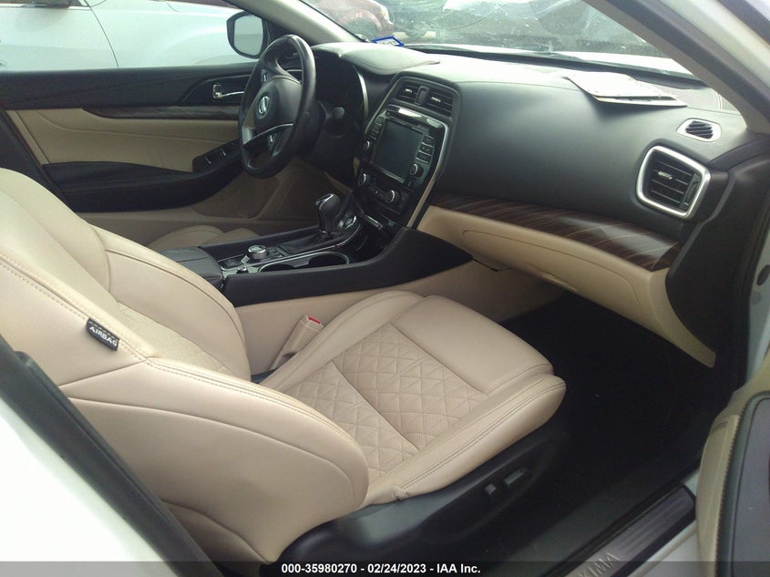 VIN 1N4AA6AP6JC371704 2018 NISSAN MAXIMA PLATINUM
