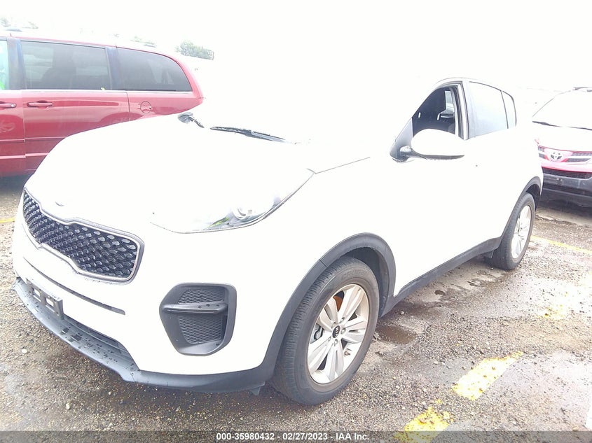VIN KNDPM3AC0K7623254 2019 KIA SPORTAGE LX