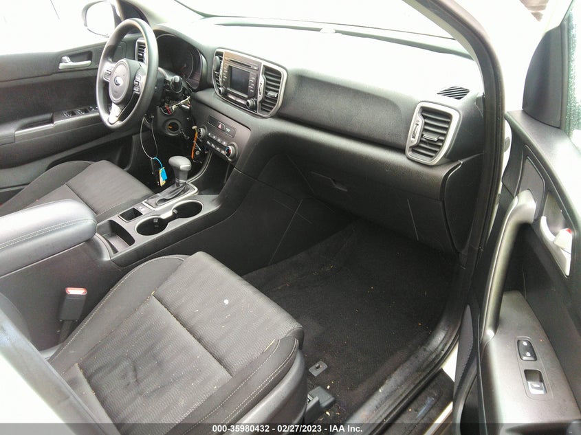 VIN KNDPM3AC0K7623254 2019 KIA SPORTAGE LX
