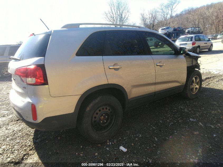 2014 KIA SORENTO LX - 5XYKTCA66EG476419