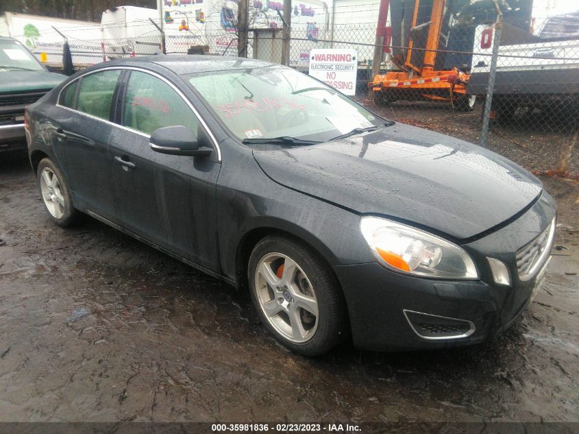 2013 VOLVO S60 T5 - YV1612FS4D1214110