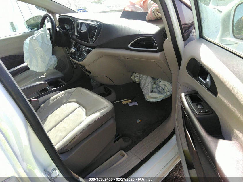 VIN 2C4RC1BG4HR729148 2017 CHRYSLER PACIFICA TOURING-L