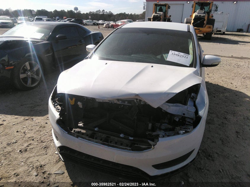 VIN 1FADP3K24HL322430 2017 FORD FOCUS SE