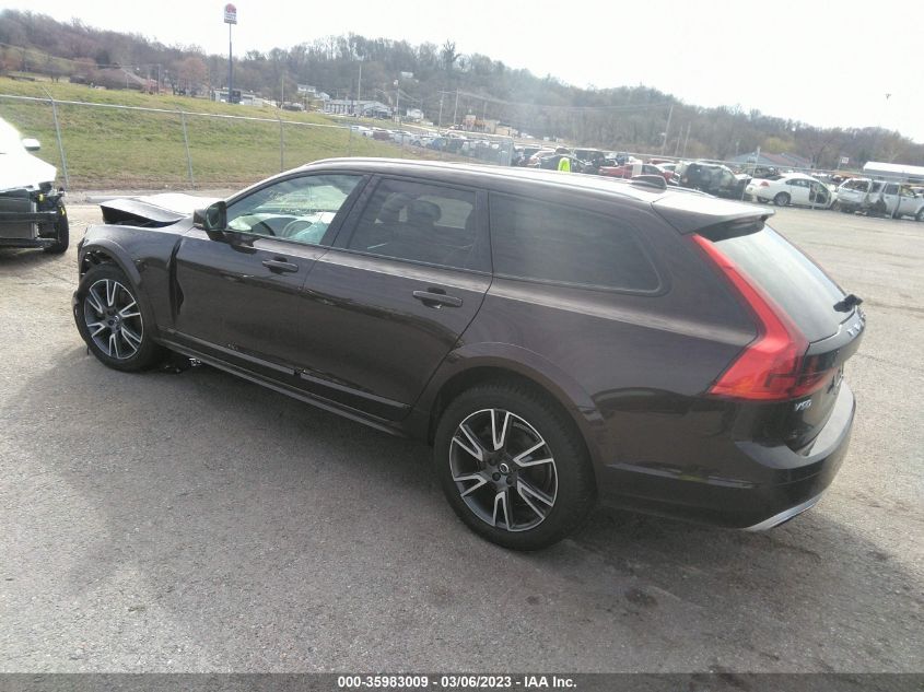 2017 VOLVO V90 CROSS COUNTRY YV4A22NL7H1000772