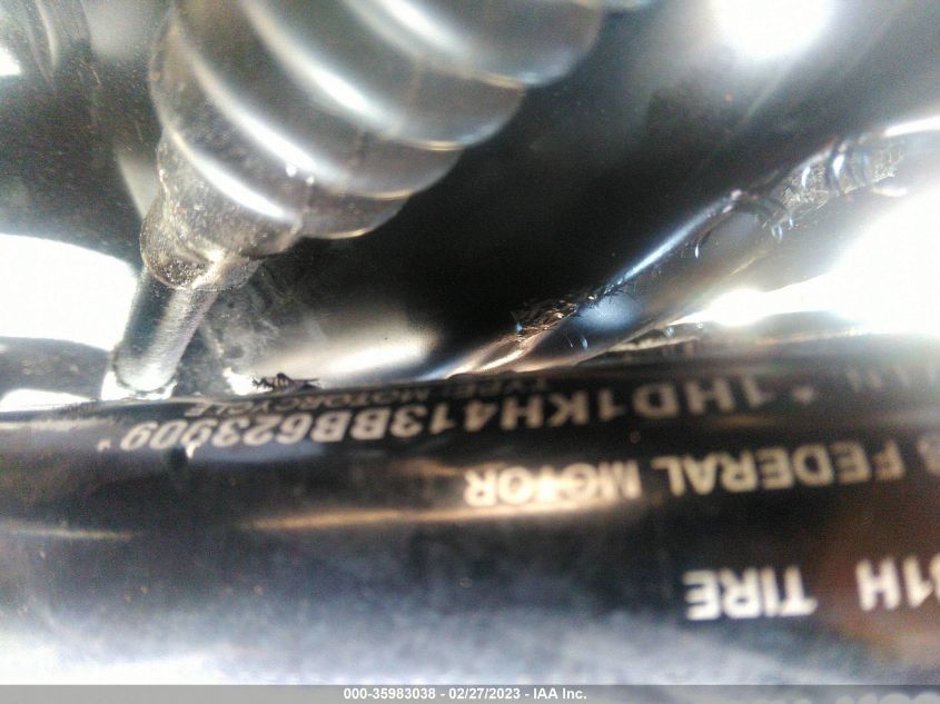 2011 HARLEY-DAVIDSON FLTRX 1HD1KH413BB623909