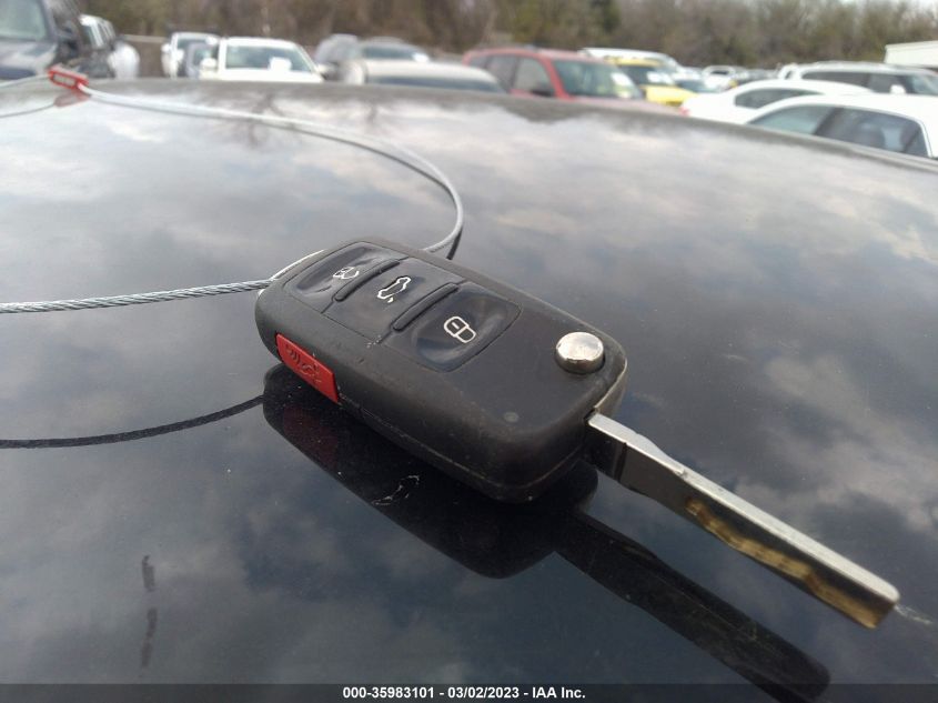 2013 VOLKSWAGEN BEETLE COUPE 2.0T TURBO - 3VWVA7AT7DM620915