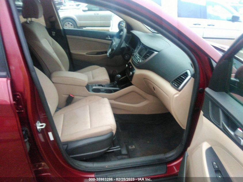 2017 HYUNDAI TUCSON SE - KM8J33A46HU379021