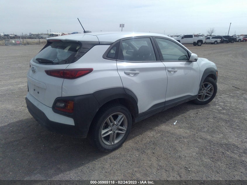 VIN KM8K12AAXMU642468 2021 HYUNDAI KONA SE
