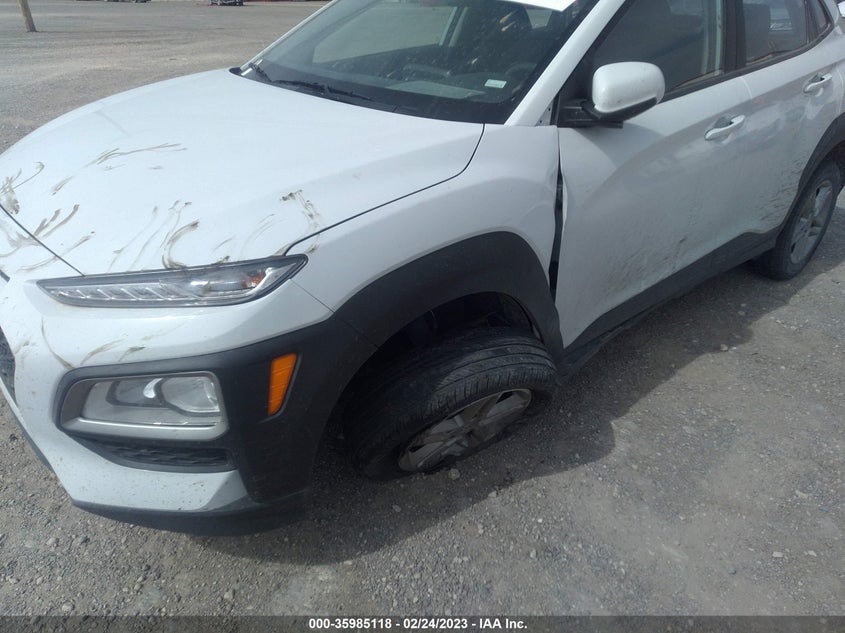 VIN KM8K12AAXMU642468 2021 HYUNDAI KONA SE