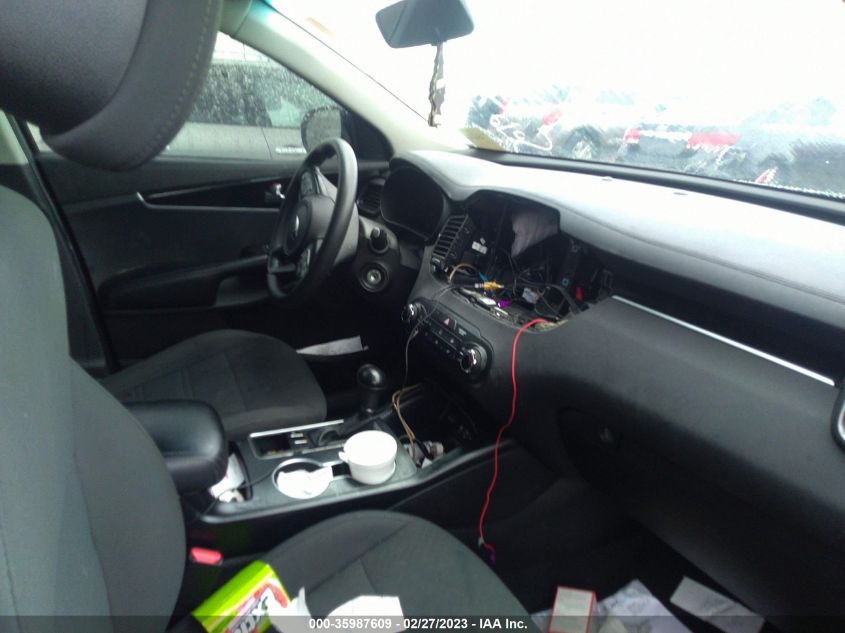 2016 KIA SORENTO LX - 5XYPG4A54GG003872