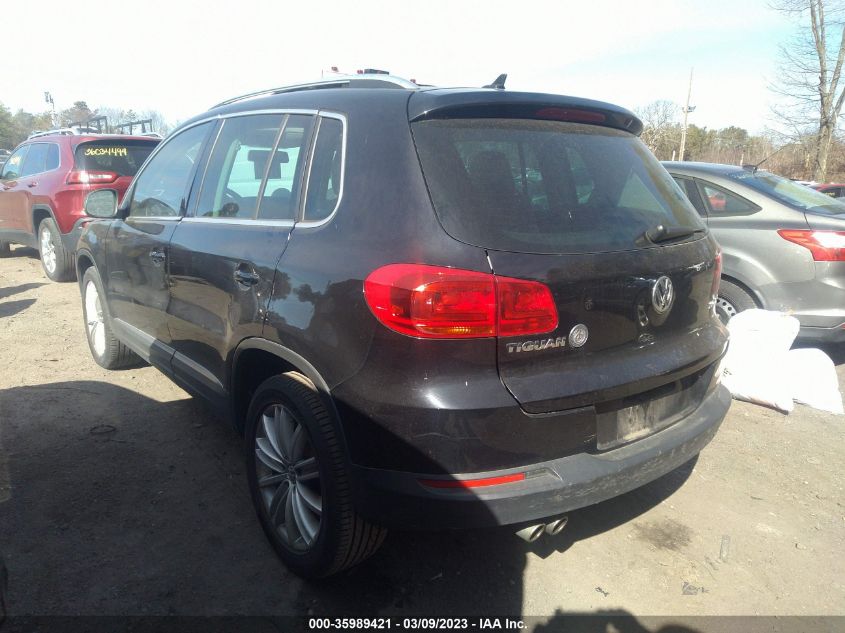 2013 VOLKSWAGEN TIGUAN SE W/SUNROOF & NAV - WVGAV3AX8DW560334