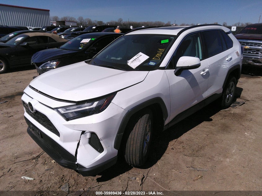 VIN 2T3W1RFV4NC174804 2022 TOYOTA RAV4 XLE