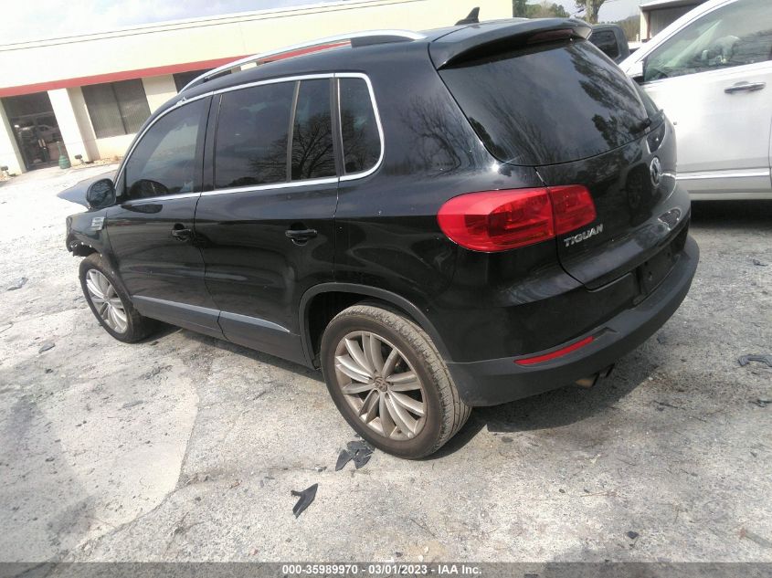 2013 VOLKSWAGEN TIGUAN SE W/SUNROOF & NAV - WVGAV7AX1DW554611