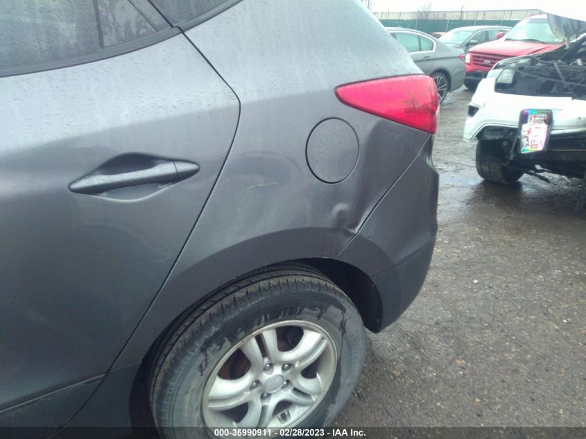 2014 HYUNDAI TUCSON SE - KM8JUCAG7EU911508