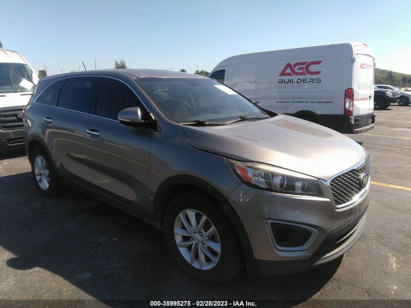 2017 KIA SORENTO L - 5XYPG4A39HG210211