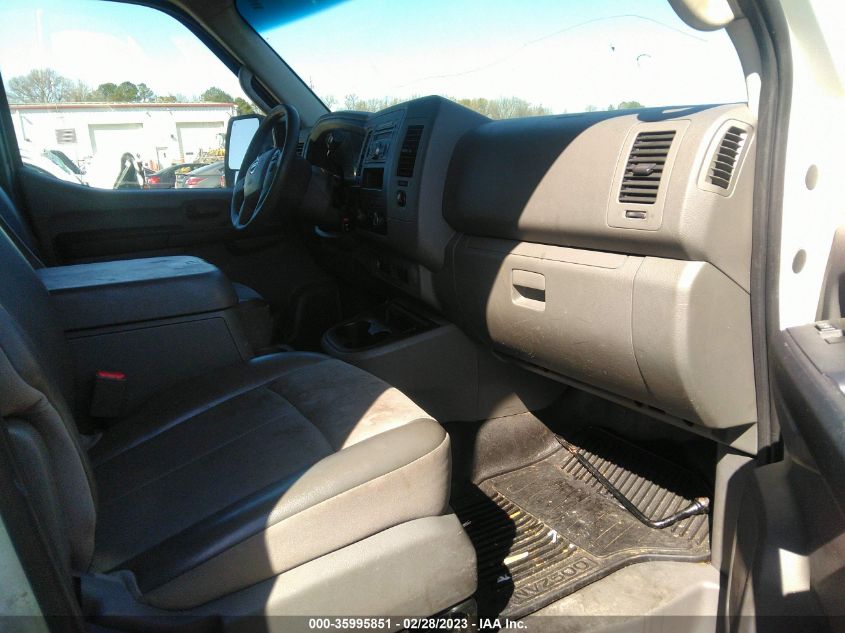 2013 NISSAN NV SV - 1N6AF0LY9DN112886