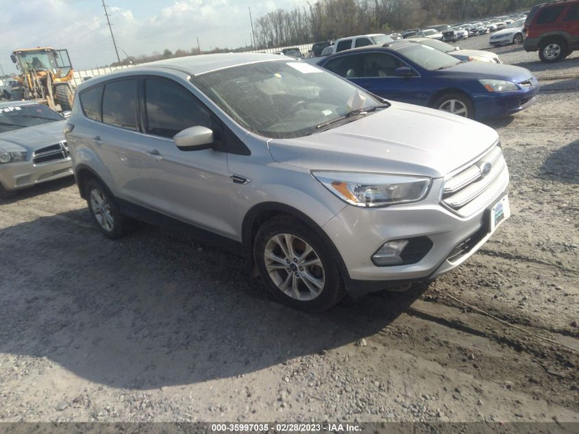 2017 FORD ESCAPE SE - 1FMCU9G98HUB71024