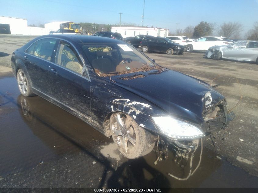 2013 MERCEDES-BENZ S-CLASS S 550 - WDDNG9EB9DA525449
