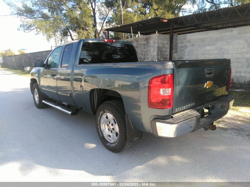 2013 CHEVROLET SILVERADO 1500 LT - 1GCRCSE03DZ243662