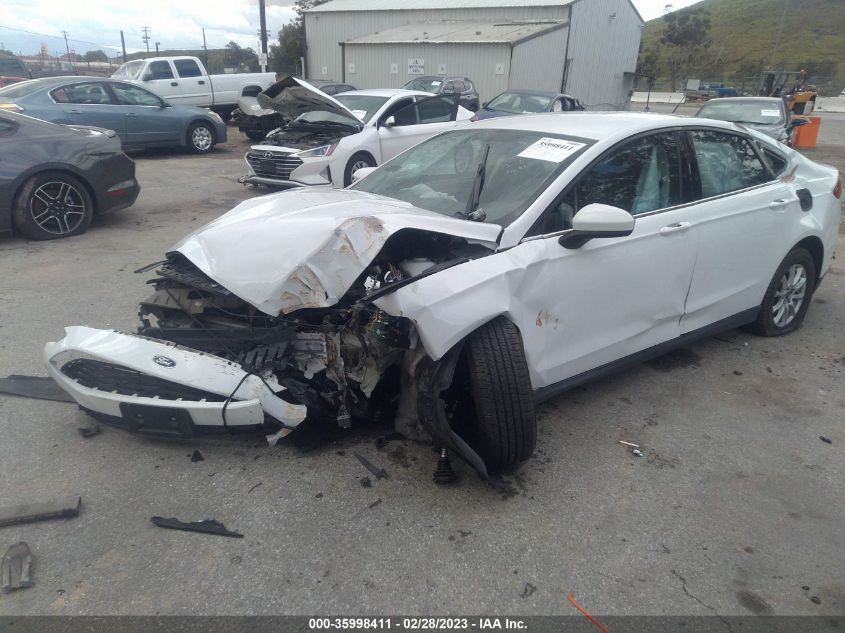 2016 FORD FUSION S - 3FA6P0G70GR147430