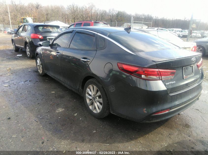 2018 KIA OPTIMA S - 5XXGT4L37JG194528