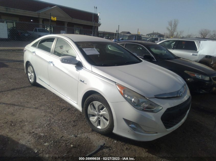 2013 HYUNDAI SONATA HYBRID - KMHEC4A45DA077934