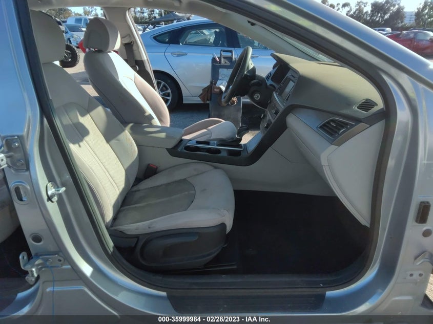 VIN 5NPE34AF7HH480012 2017 HYUNDAI SONATA SPORT