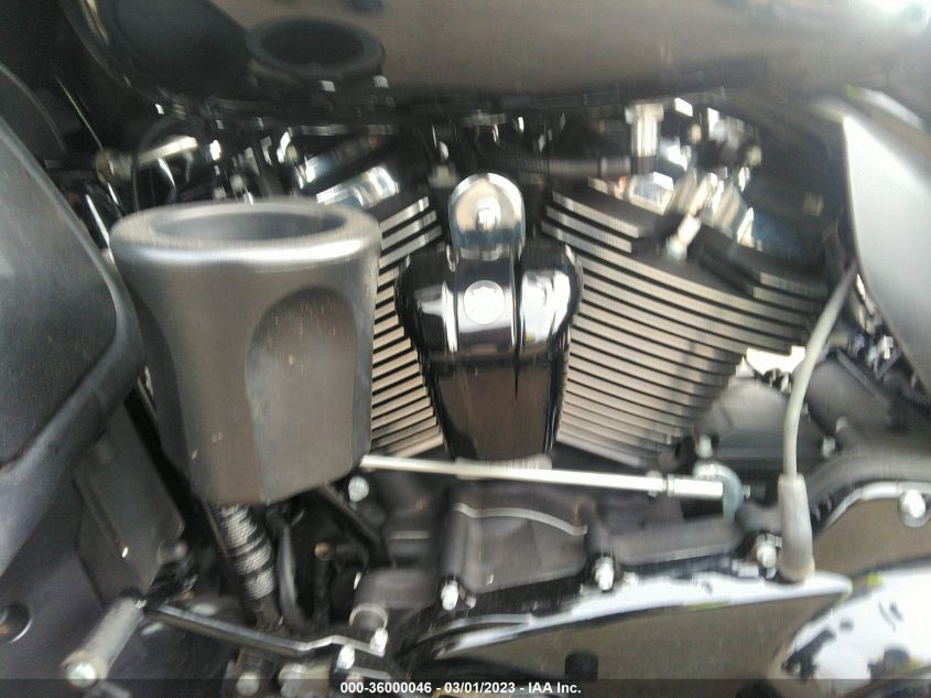 2020 HARLEY-DAVIDSON FLTRK 1HD1KZF15LB629618
