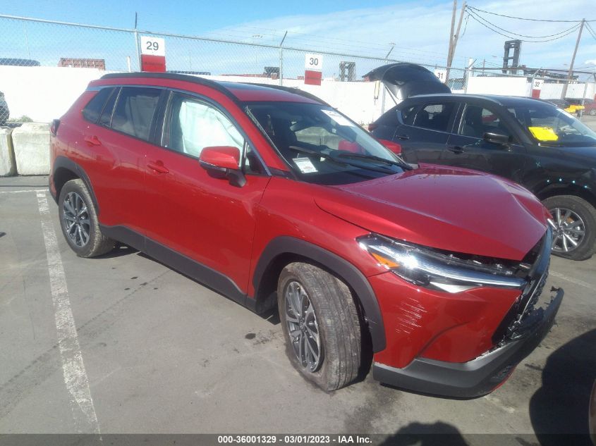 2022 TOYOTA COROLLA CROSS XLE - 7MUDAABG8NV042764