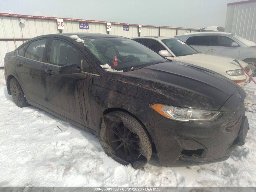 3FA6P0HD2LR113391 FORD FUSION SE 2020