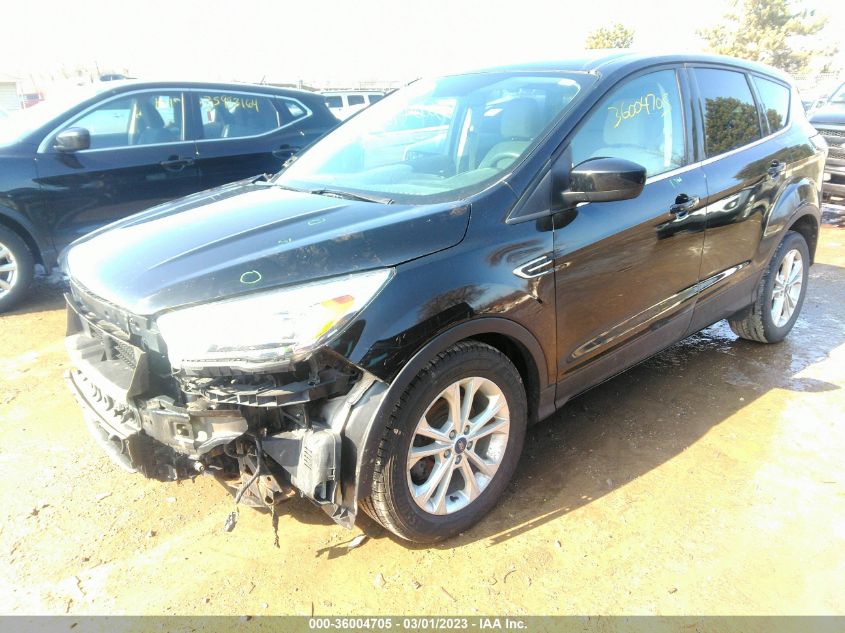 VIN 1FMCU0GD1HUB45543 2017 FORD ESCAPE SE