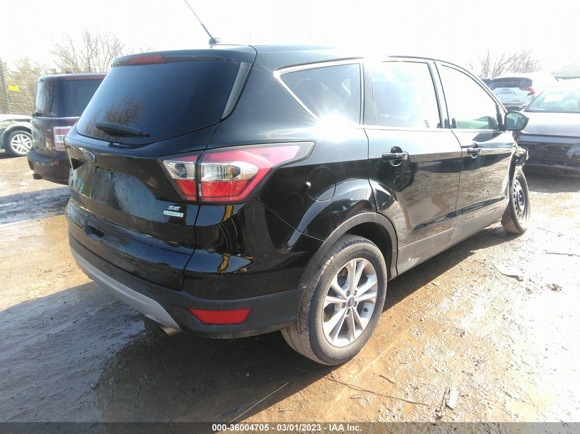 VIN 1FMCU0GD1HUB45543 2017 FORD ESCAPE SE